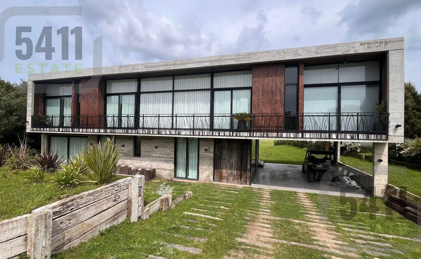 Venta Casa 6 ambientes Parque Pileta Parrilla en Barrio Ecuestre Costa Esmeralda Pinamar 4