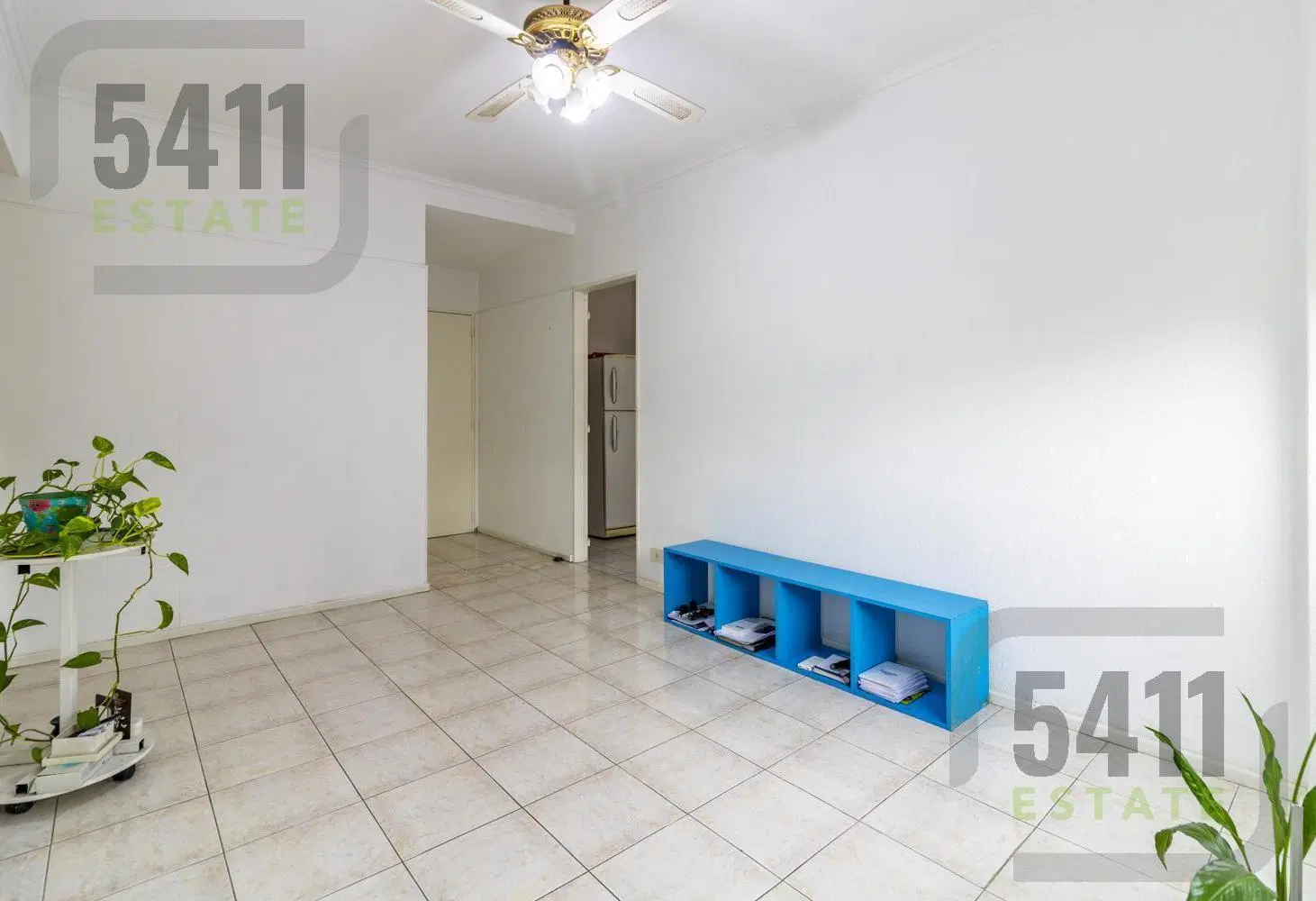 Venta Departamento 3 ambientes 1er piso Lateral ascensor Cochera en Velez Sarsfield. 3