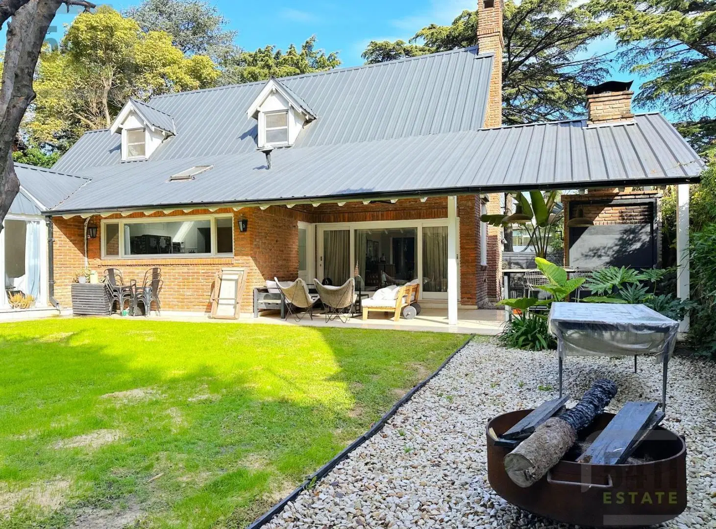 Venta Casa de diseño, 5 ambientes súper luminosa, en Pilar, El Barranco. 3