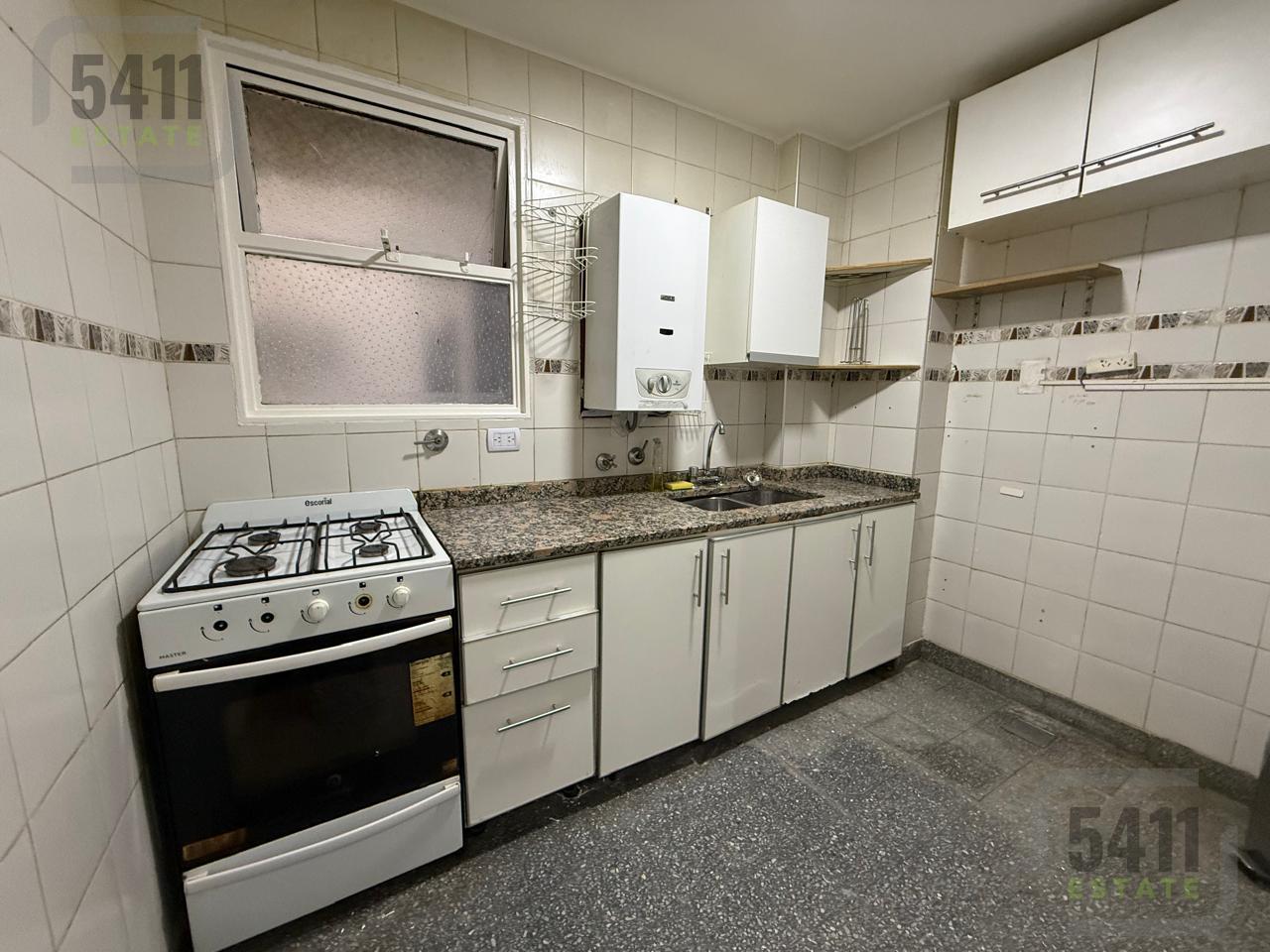 Foto de Alquiler Departamento 2 ambientes 2do piso balcon frances en Villa, imagen 1