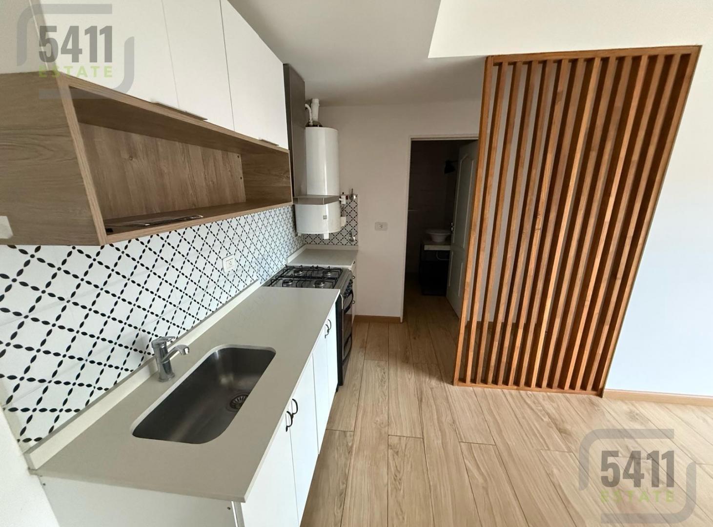 Foto de Alquiler Departamento 2 ambientes con Balcon Jacuzzi Cochera Baulera en Mainpark Canning, imagen 3