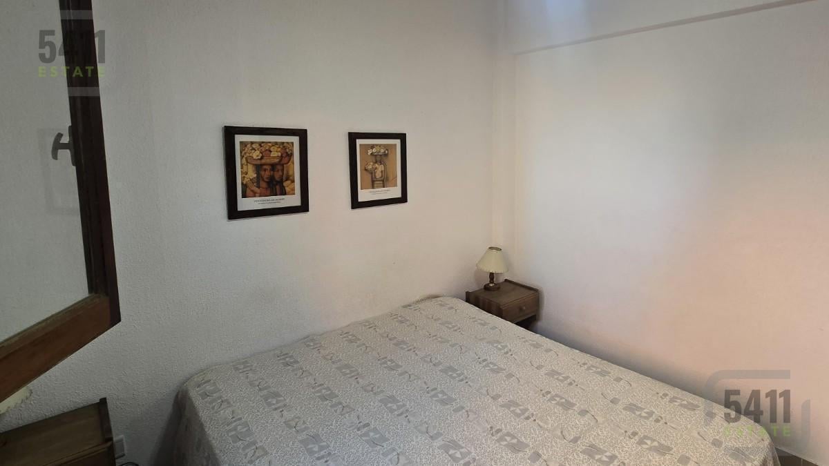 Foto de Venta Departamento 2 amb lateral con cochera en Villa Gesell, imagen 2