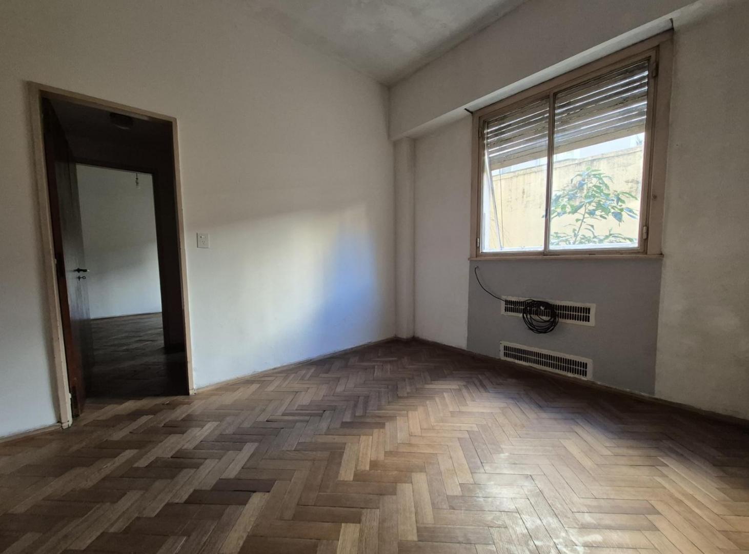 Foto de Venta Departamento 2 ambientes contrafrente mas dependencia Apto, imagen 2