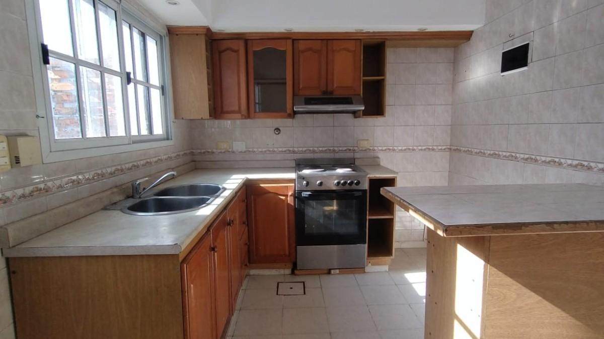 Foto de Alquiler PH 4 ambientes patio, balcon en 1er piso - Villa Santa Rita, imagen 1