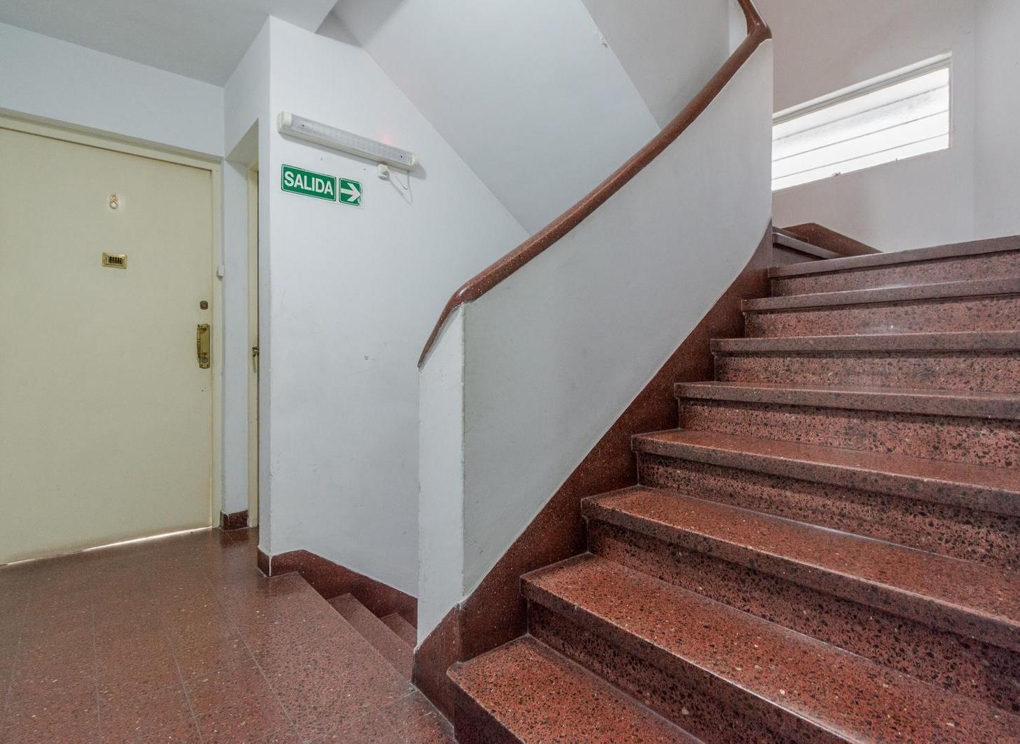 Foto de Venta Departamento 3 ambientes contrafrente con Balcon cerrado en, imagen 4