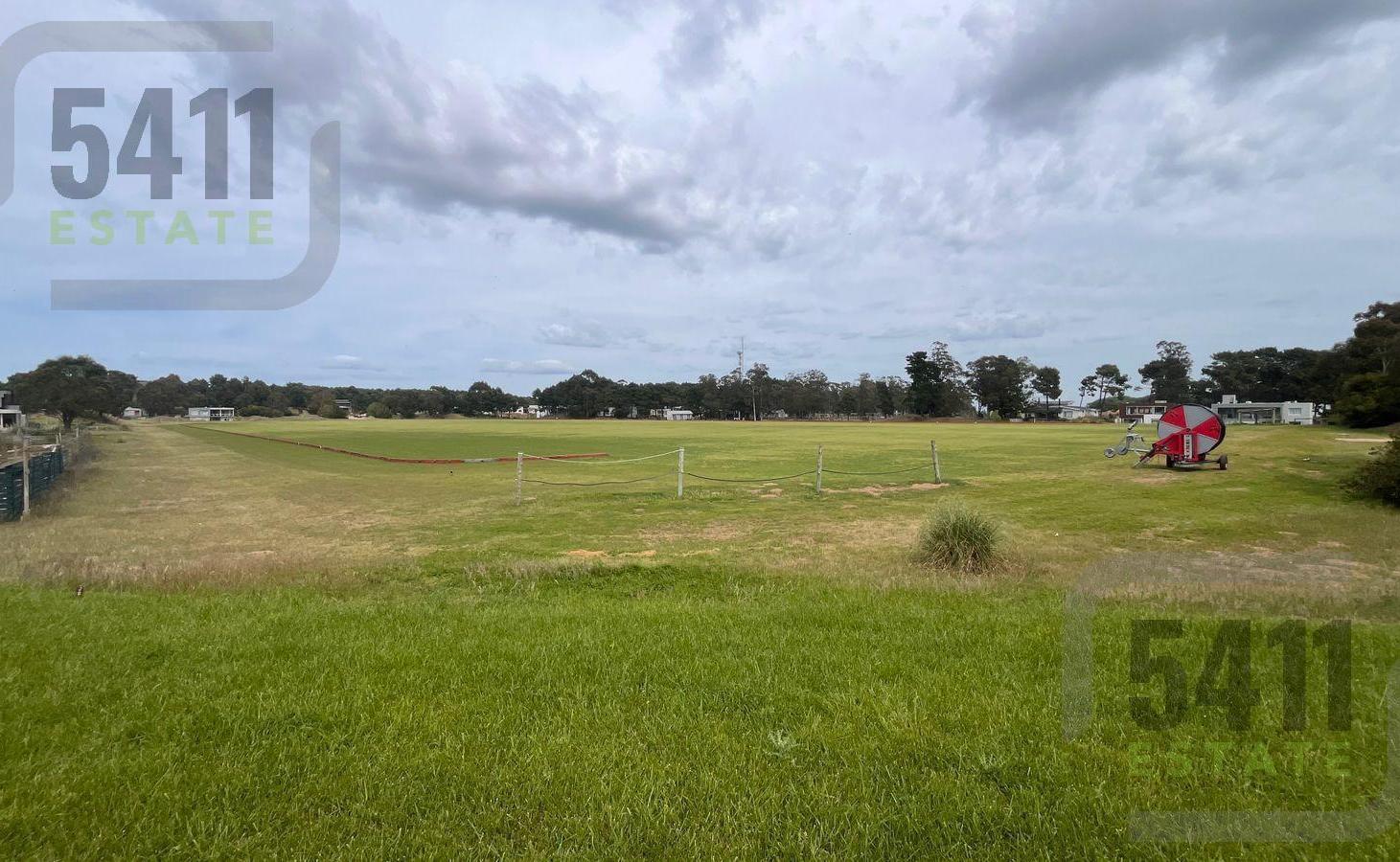 Foto de Venta Casa 6 ambientes Parque Pileta Parrilla en Barrio Ecuestre Costa, imagen 3