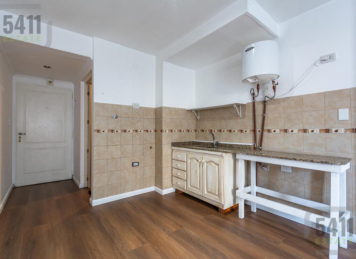 Foto de Venta Monoambiente contrafrente con patio excelente ubicacion en Villa, imagen 5