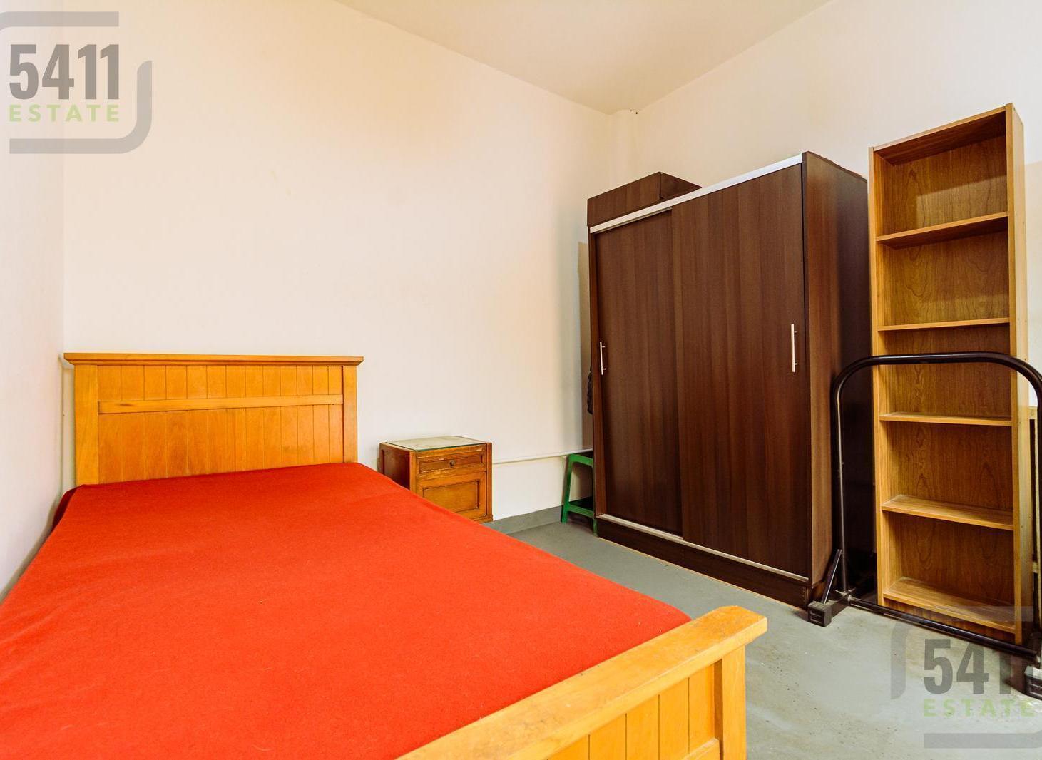 Foto de Venta Casa 5 ambientes al frente Orientacion Norte en Velez Sarsfield, imagen 2