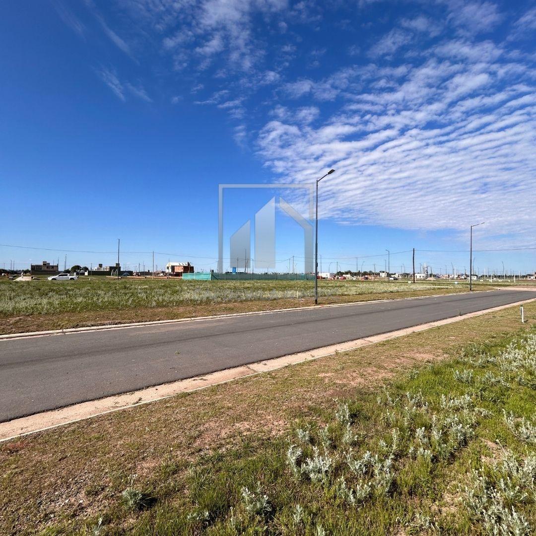 LOTE RESIDENCIAL - PAMPAS DE MANANTIALES