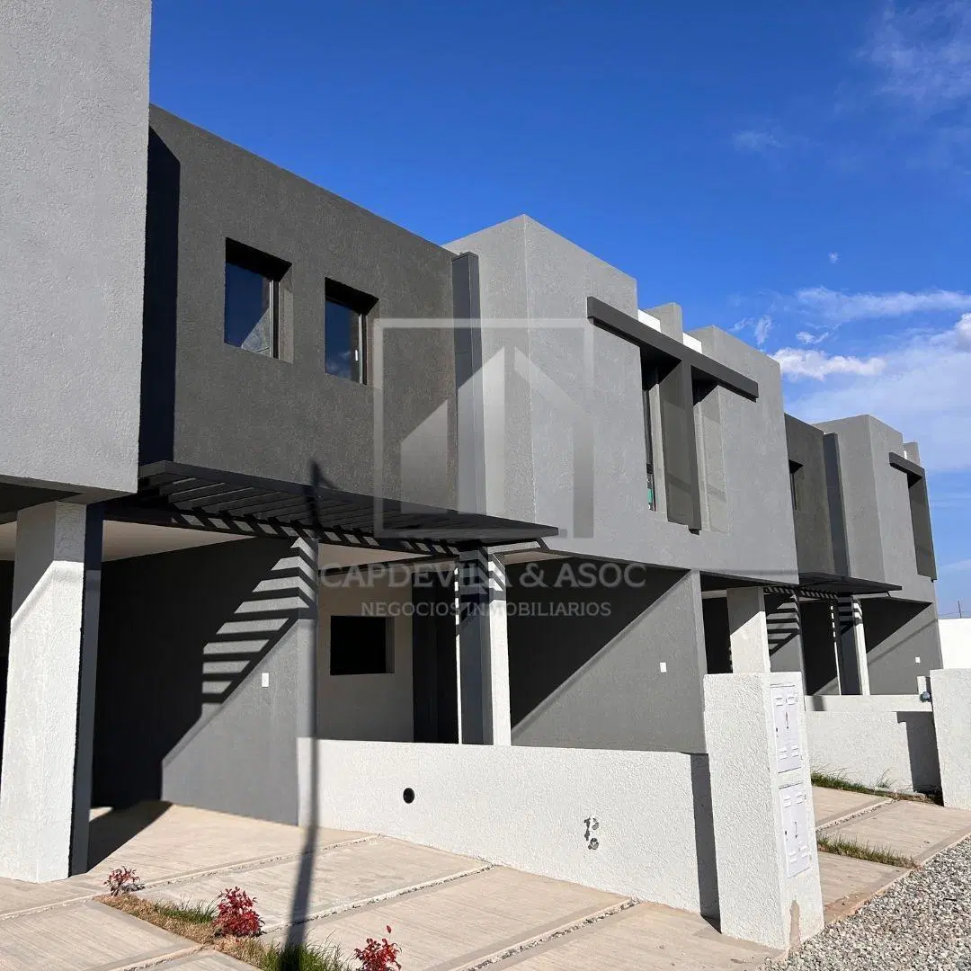 DUPLEX 3 DORMITORIOS - QUEBRADAS DE MANANTIALES 1