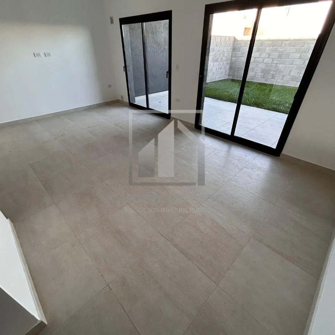 DUPLEX 3 DORMITORIOS - QUEBRADAS DE MANANTIALES 2