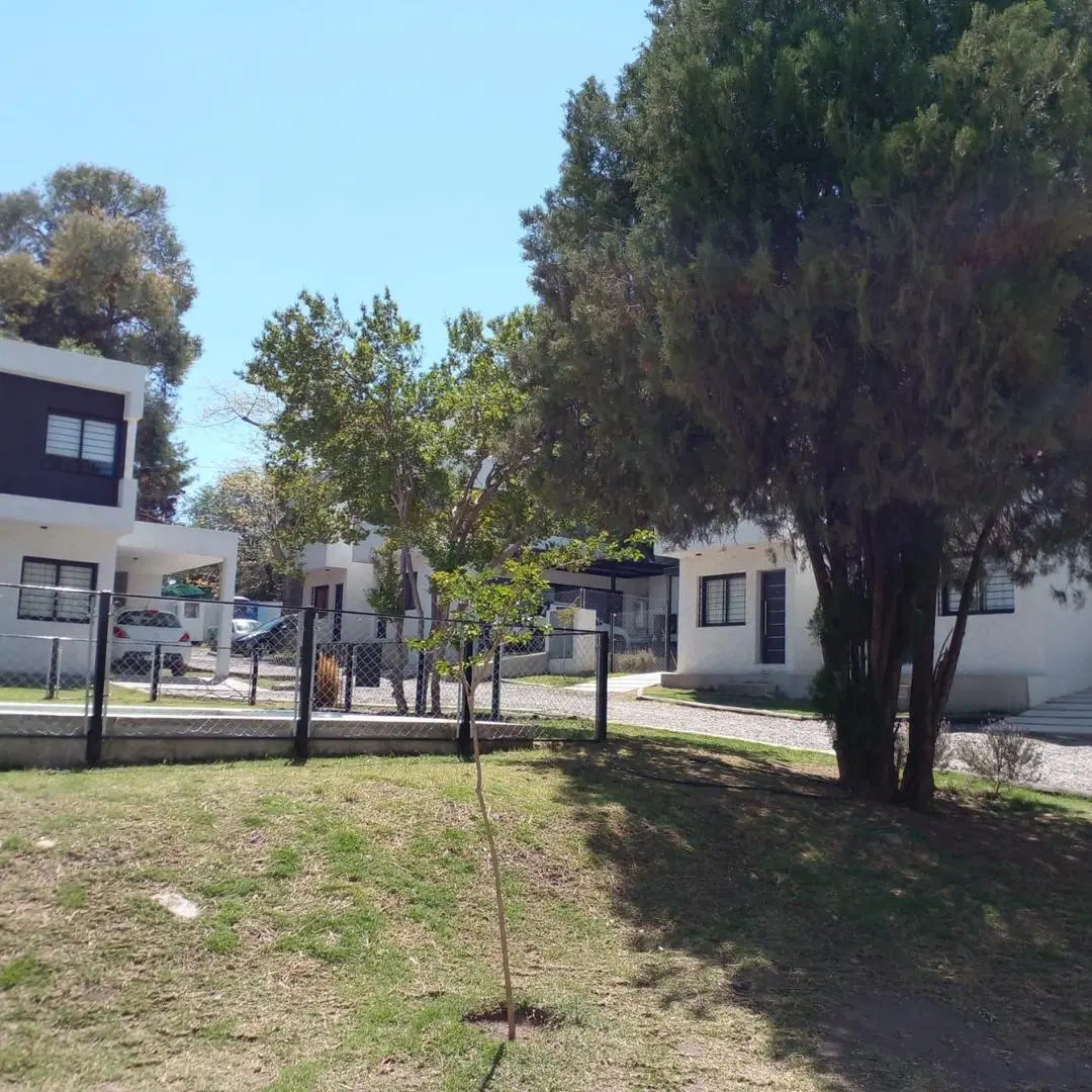 Dúplex en Alquiler – Housing Reina Sofía Villa Allende 2