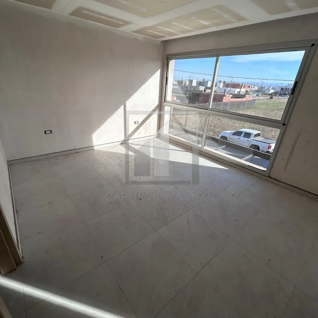 DUPLEX 3 DORMITORIOS - PAMPAS DE MANANTIALES 5