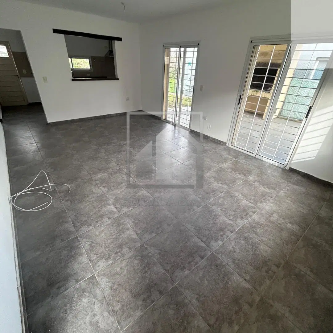 CASA EN ALQUILER - TALAR DE MENDIOLAZA 3