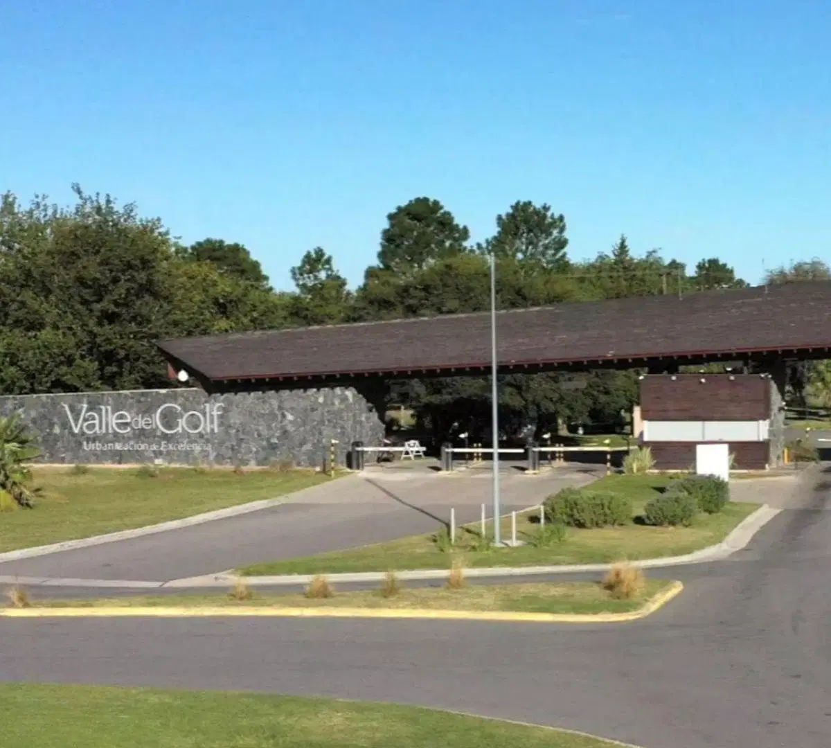 LOTE VALLE DEL GOLF- 1500 m2- MANZANA 16 4