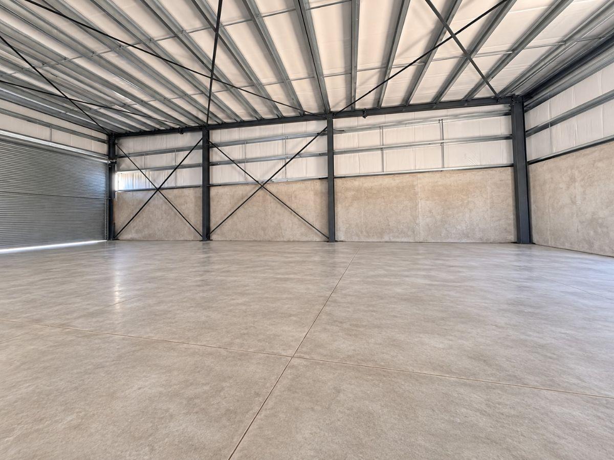 Foto de Galpón en alquiler de 900m2 ubicado en Marcos Paz, imagen 3