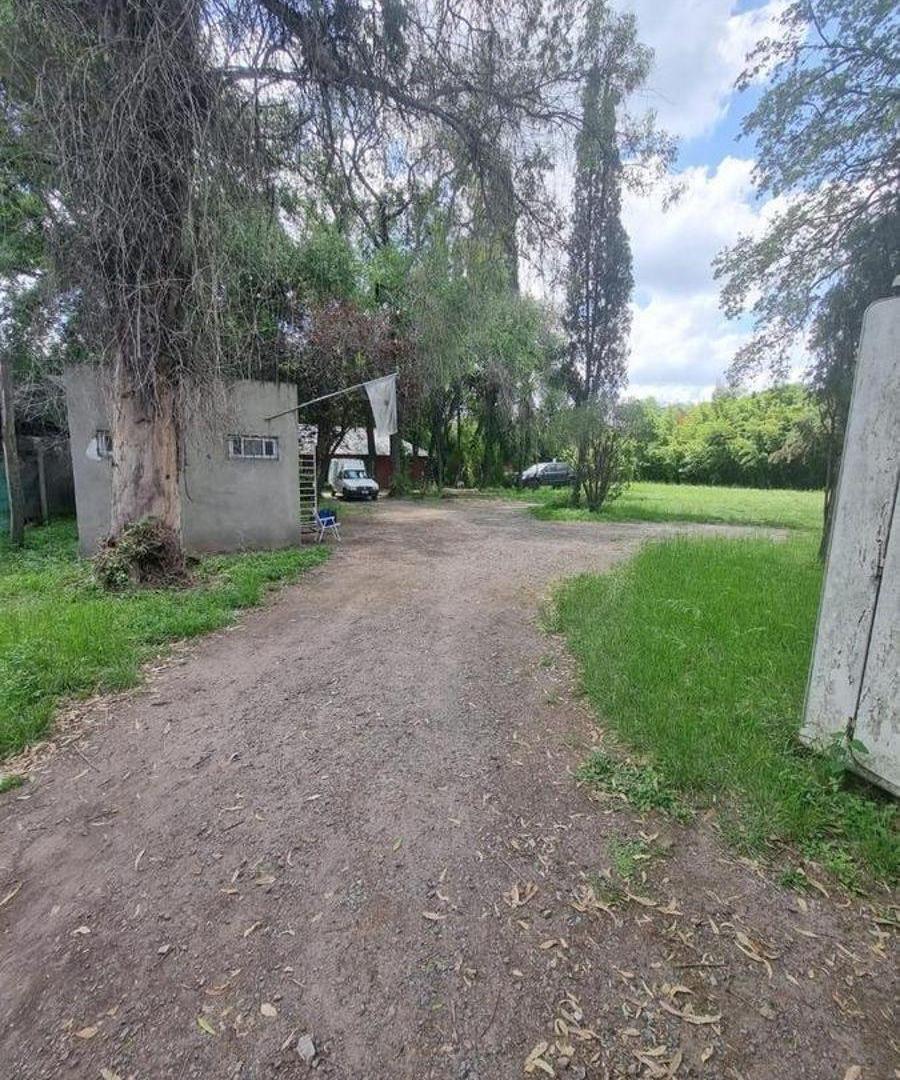 Foto de Terreno / Lote en venta de 1728m2 ubicado en Villa Gobernador Udaondo, imagen 2