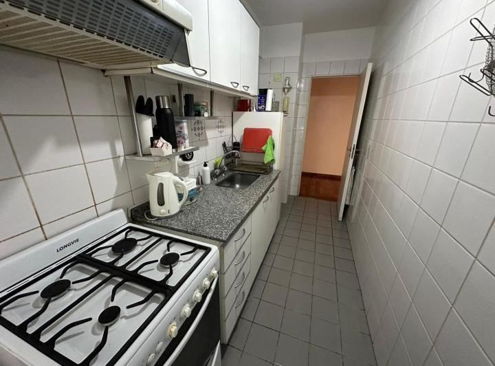 Departamento 3 ambientes con balcón 5