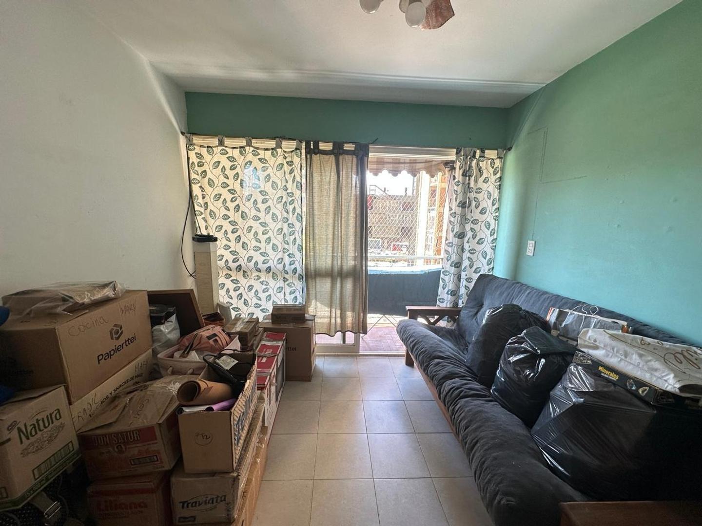 Departamento 2 ambientes m/lum amplio con balcon