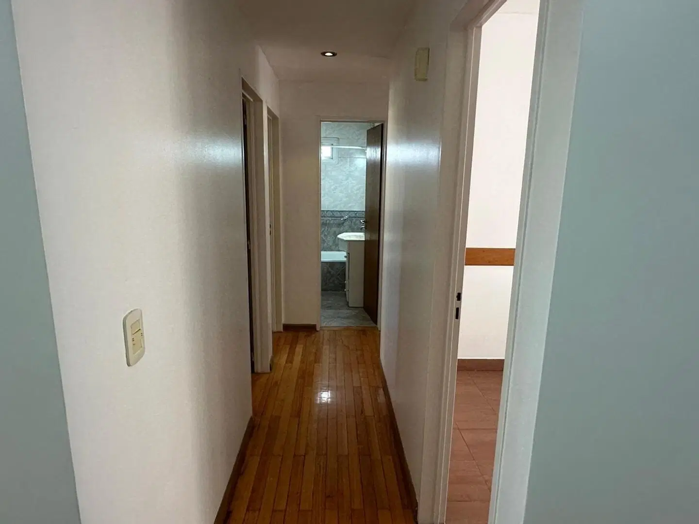 Departameno 4 ambientes con balcon al frente 1