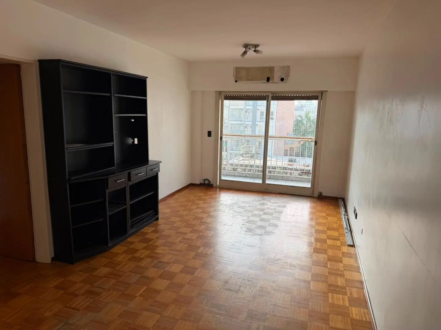 Departamento 3 ambientes con balcon al contra frente 1