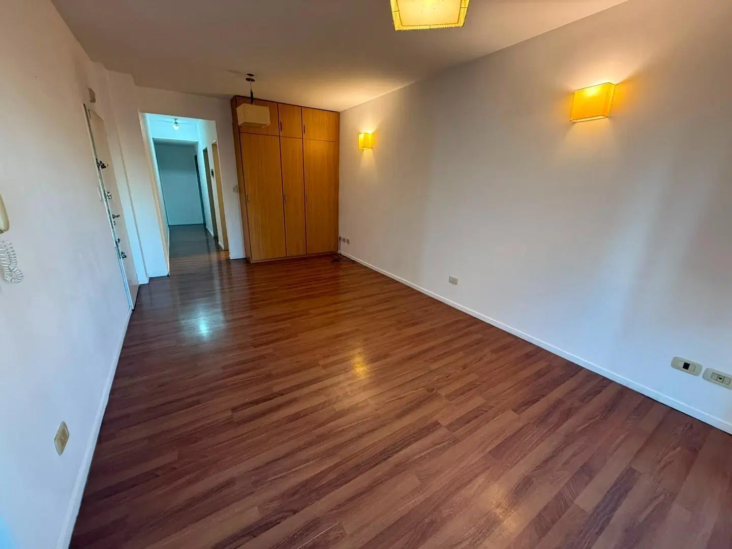 Departamento de 3 amb. c/balcón cerrado fte 3