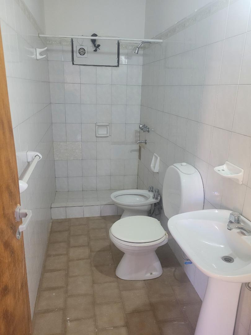 Casa en Venta Cipolletti. Manuel Estrada 536 3
