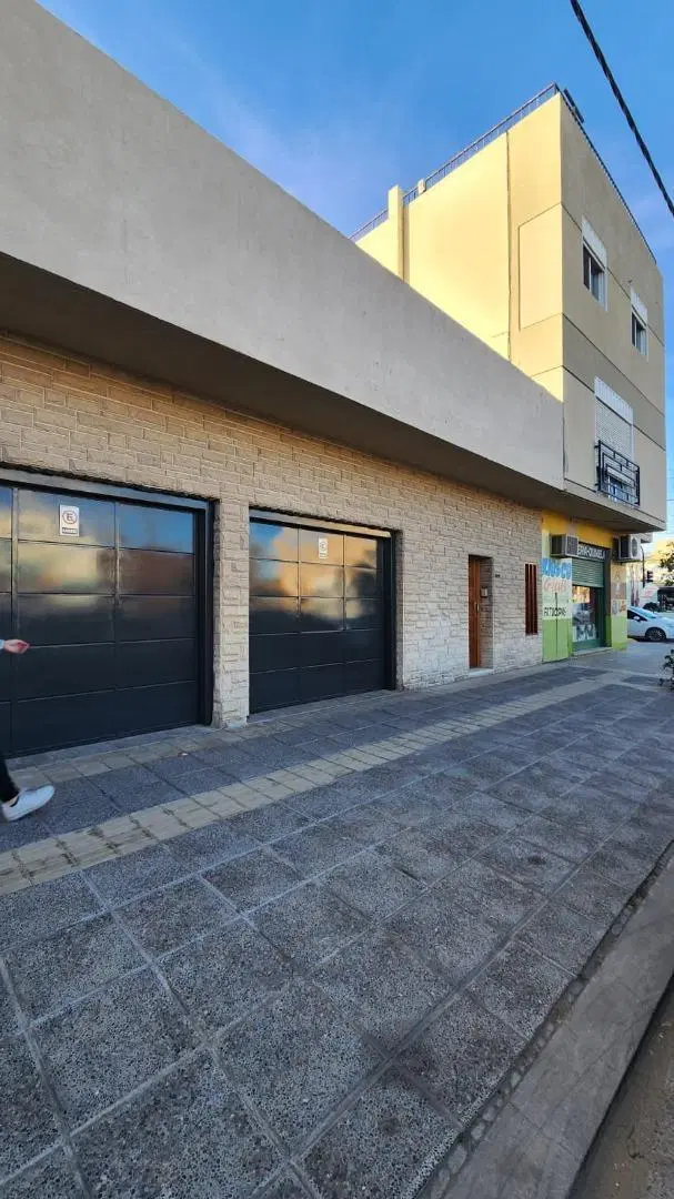 ALQUILER PROPIEDAD EN ESQ. SAN MARTIN Y BOUQUET ROLDAN 5