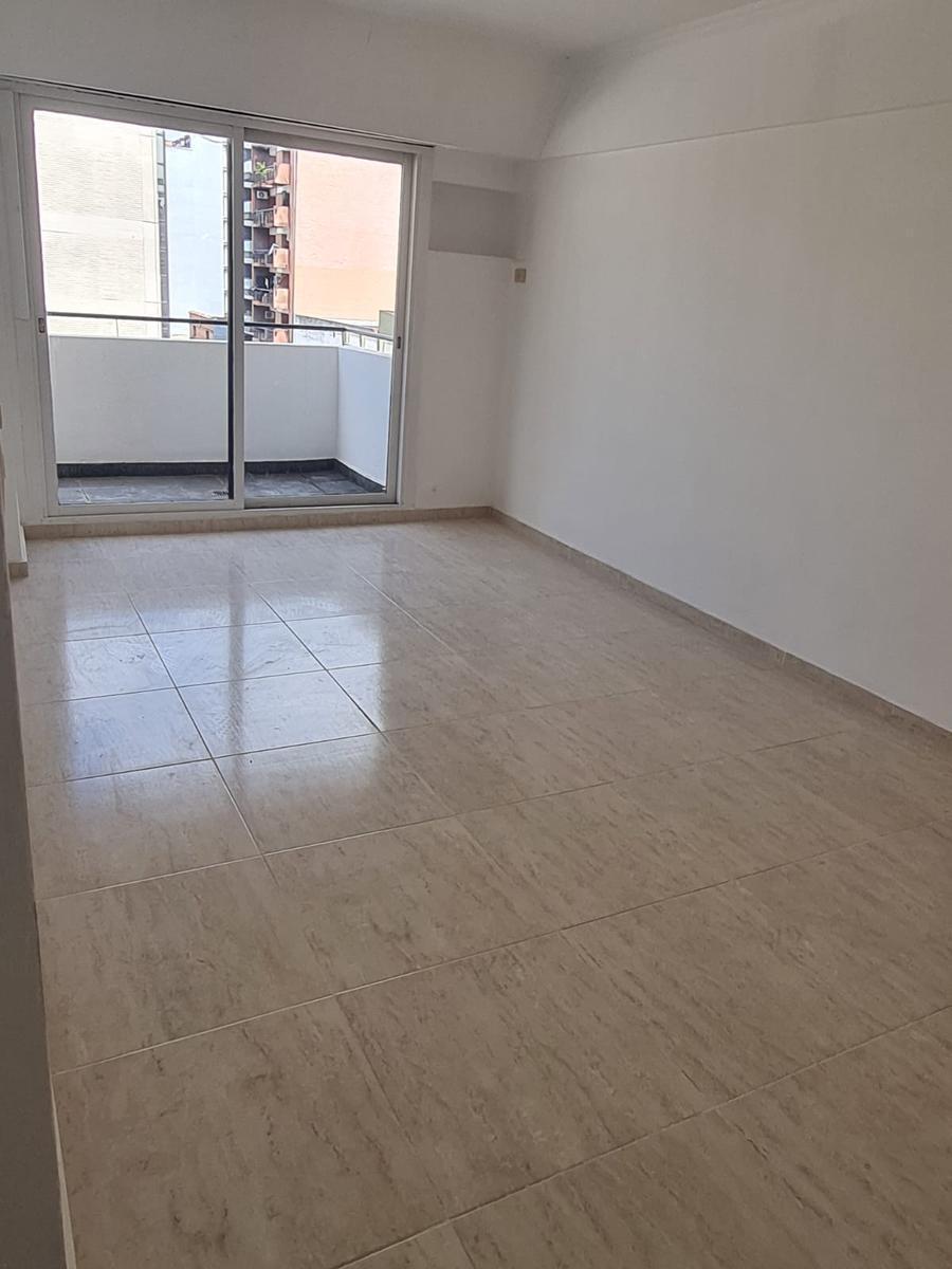 Venta Depto 2d en Barrio Norte - Rivadavia 105 4
