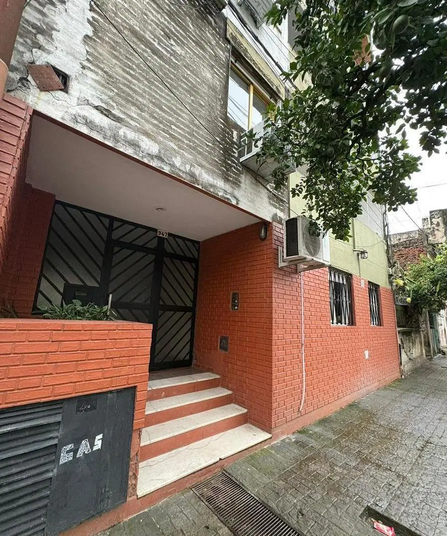 VENTA DEPARTAMENTO 2D RONDEAU 947 C/RENTA 1