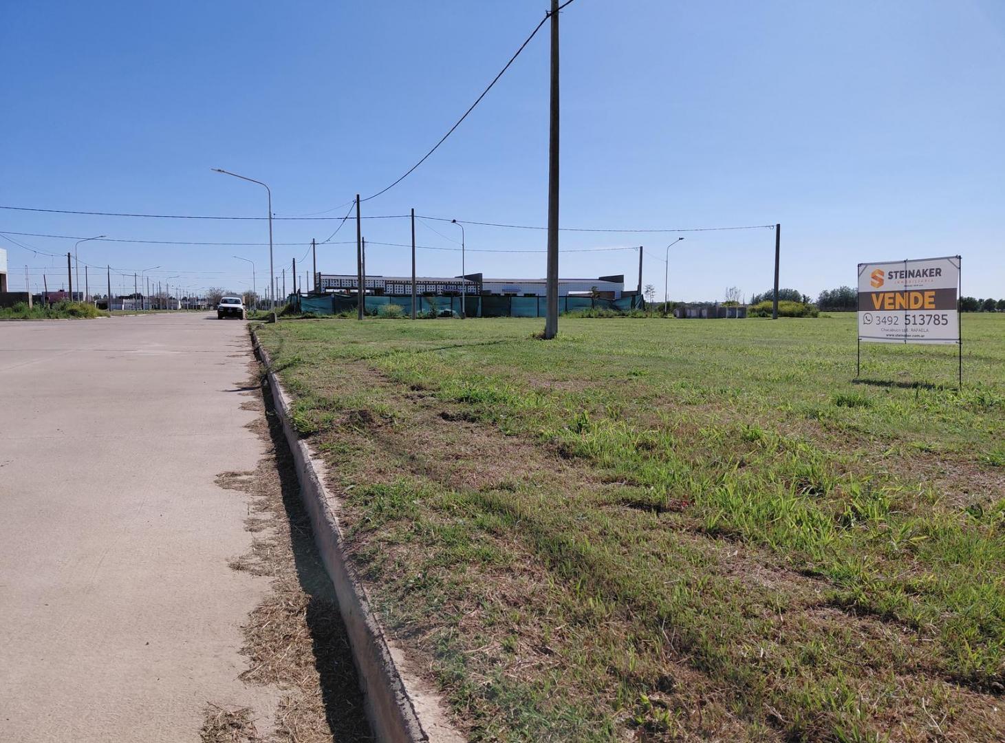 Foto de Exclusivo terreno en B° El Bosque sobre calle Constitución con 15 mts, imagen 1