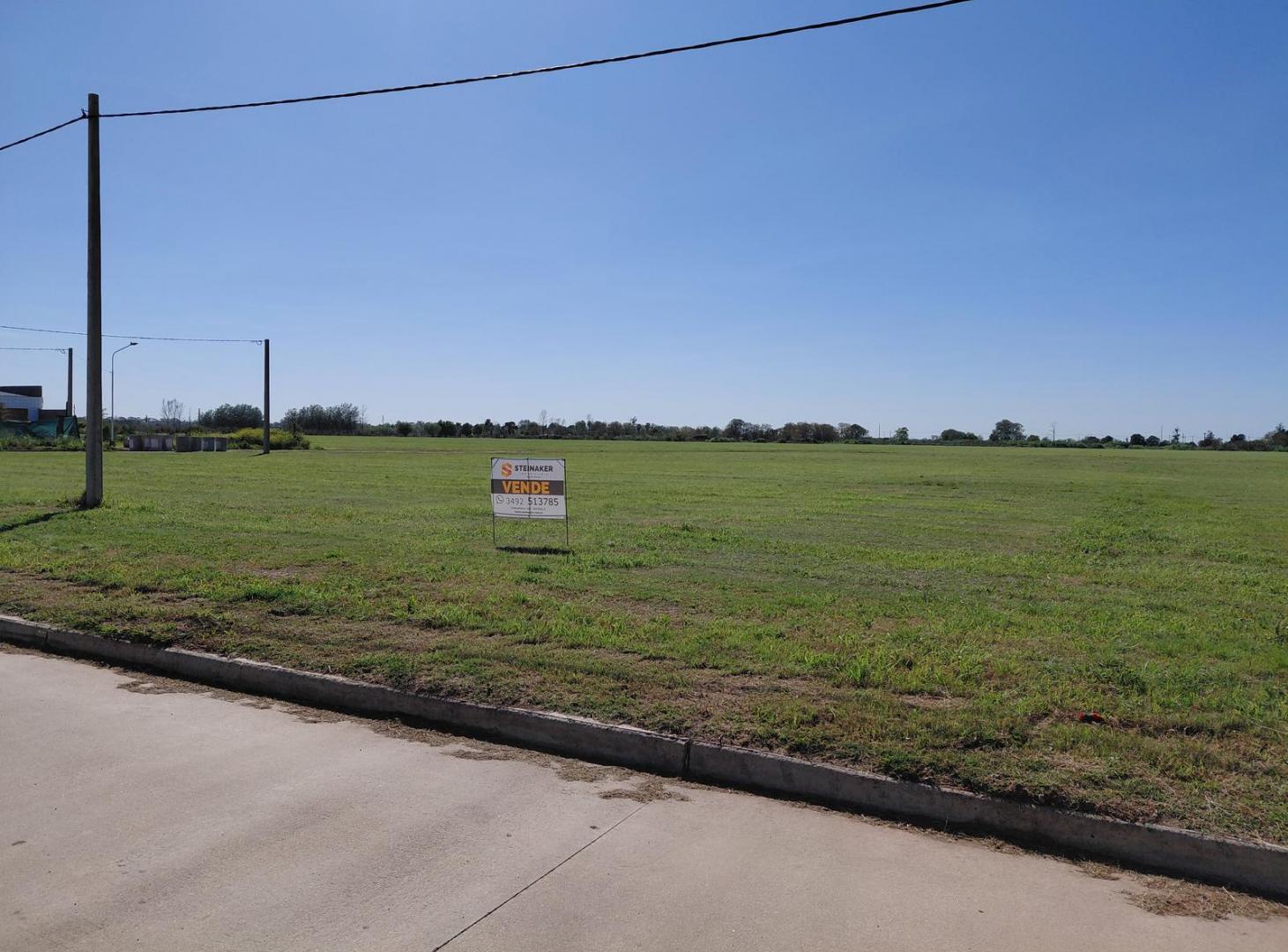 Foto de Exclusivo terreno en B° El Bosque sobre calle Constitución con 15 mts, imagen 4