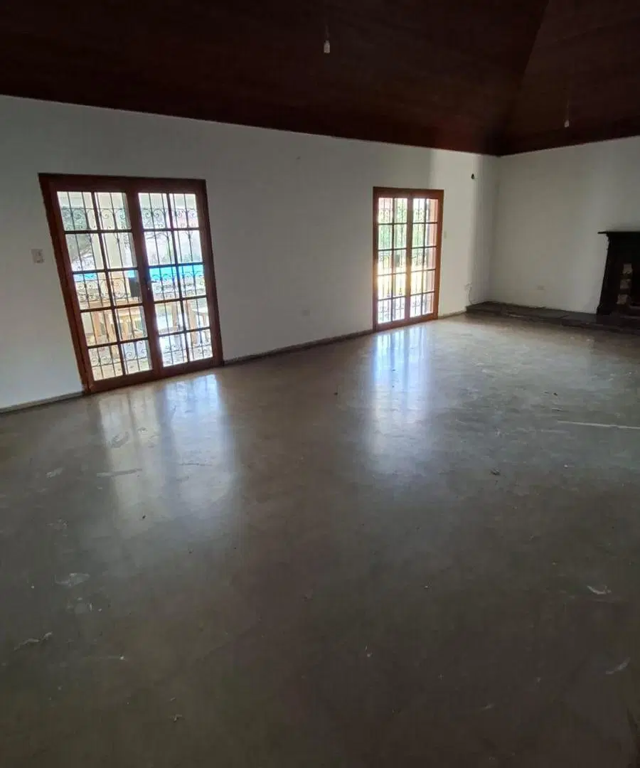 CASA EN ALQUILER  GRANJA DE FUNES 5