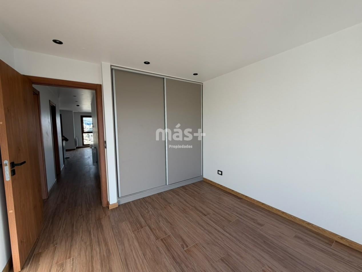 Foto de EXCLUSIVO Departamento Centrico 2 Dormitorios con Vista al Lago A, imagen 3