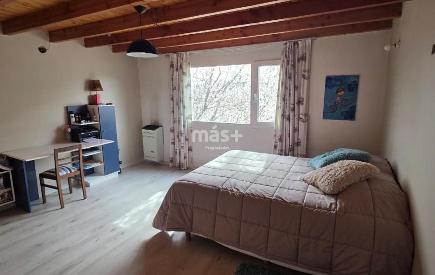 Foto de Casa 4 dormitorios, playroom, parque y garage doble - Dina Huapi, imagen 1
