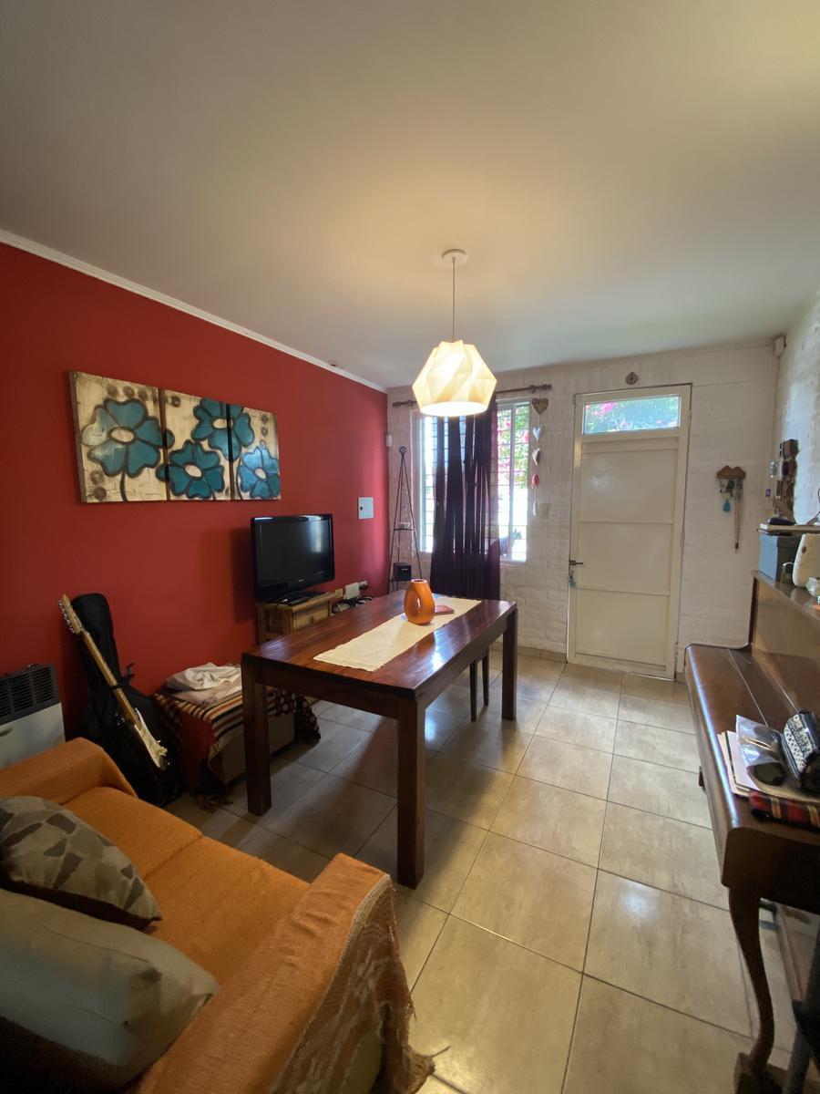 Duplex en barrio Sargento Cabral