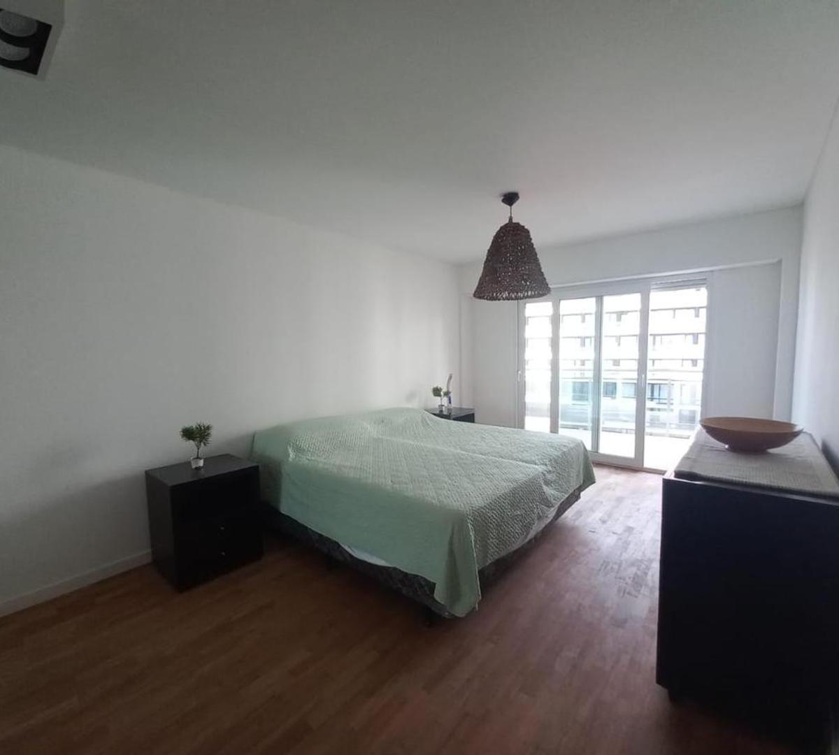 Foto de DEPARTAMENTO DE 2 AMBIENTES PRIMERA LINEA DEL MAR + COCHERA, imagen 4
