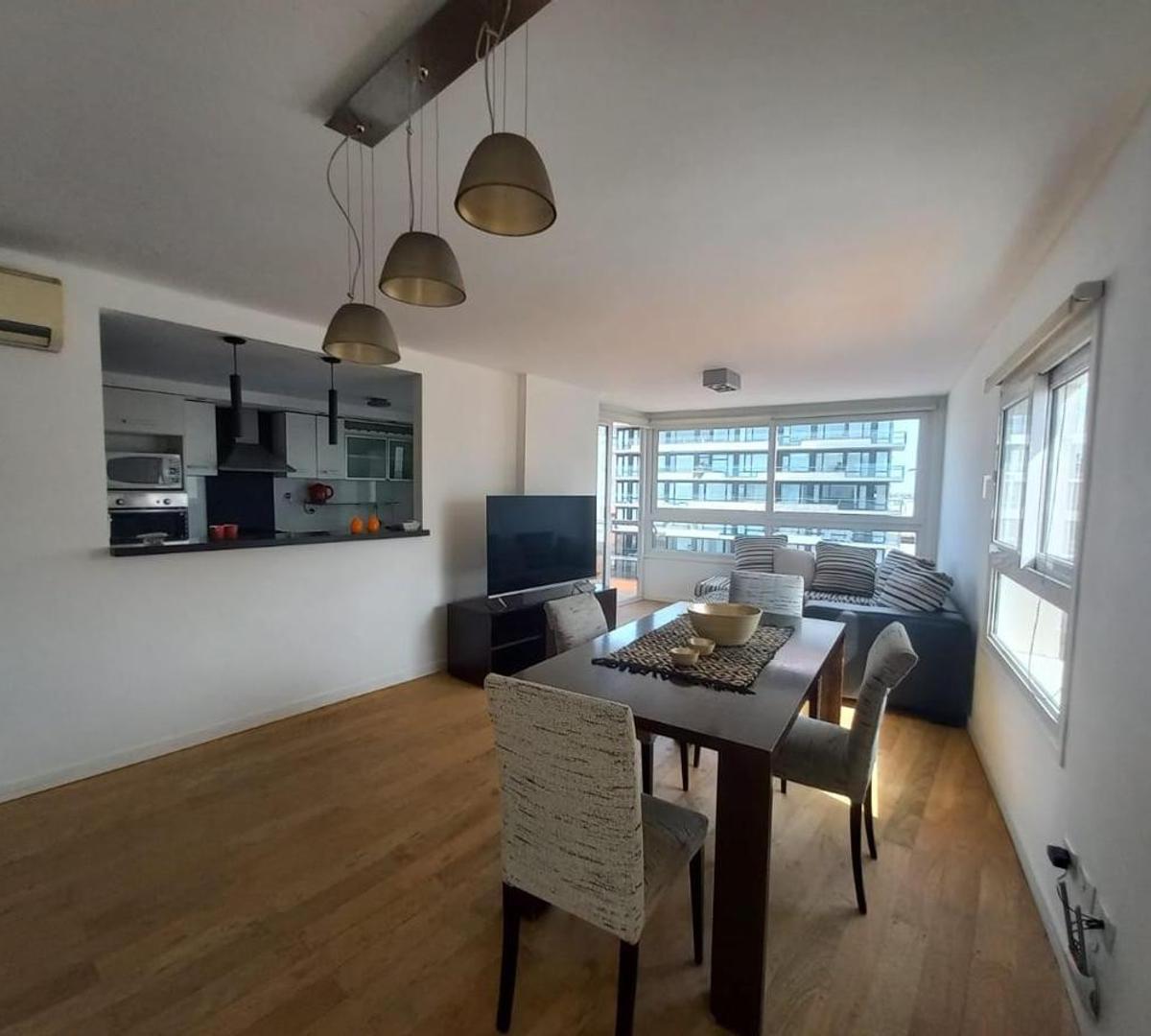 Foto de DEPARTAMENTO DE 2 AMBIENTES PRIMERA LINEA DEL MAR + COCHERA, imagen 2