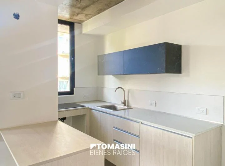 ALQUILER 24 MESES CON COCHERA - DEPARTAMENTO DE 2 AMBIENTES 4