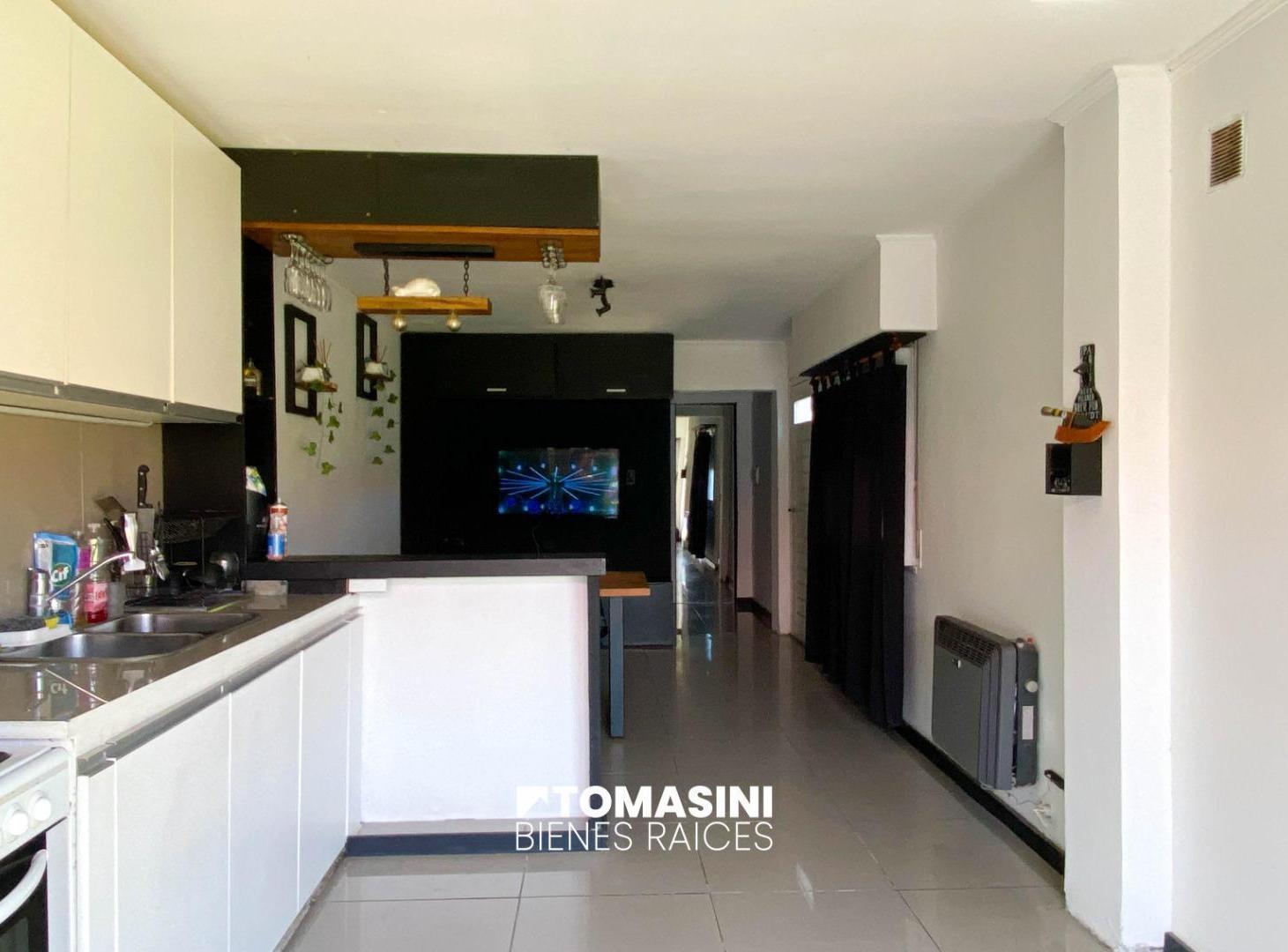 Foto de CASA DE 2 AMBIENTES CON PARQUE, imagen 2