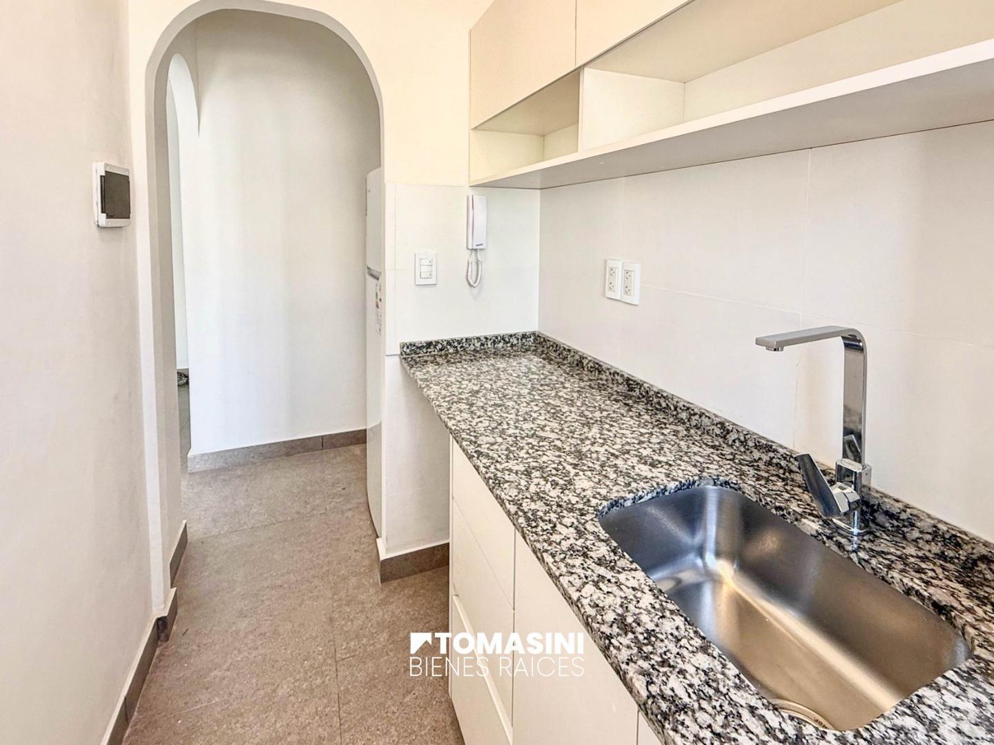 Foto de DEPARTAMENTO 2 AMBIENTES CON BALCÓN FRANCÉS, imagen 3