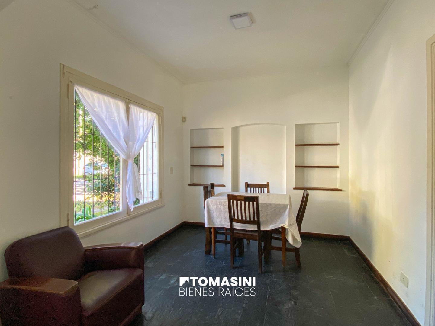 Foto de CHALET MARPLATENSE EN ESQUINA PARA USO PROFESIONAL, imagen 4