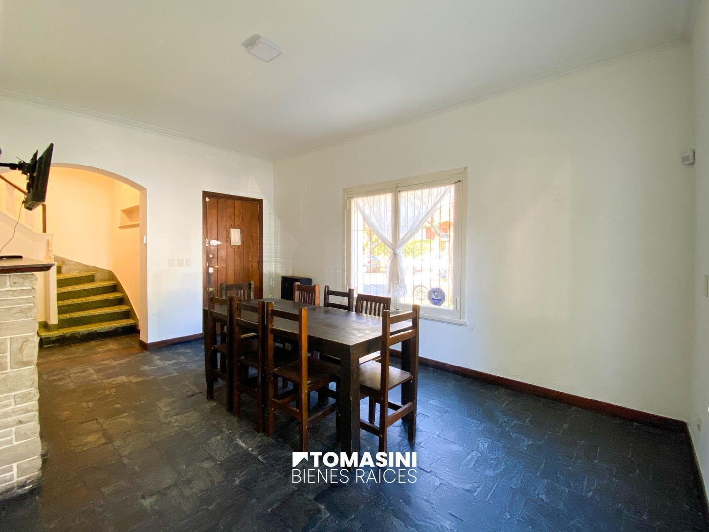 Foto de CHALET MARPLATENSE EN ESQUINA PARA USO PROFESIONAL, imagen 2