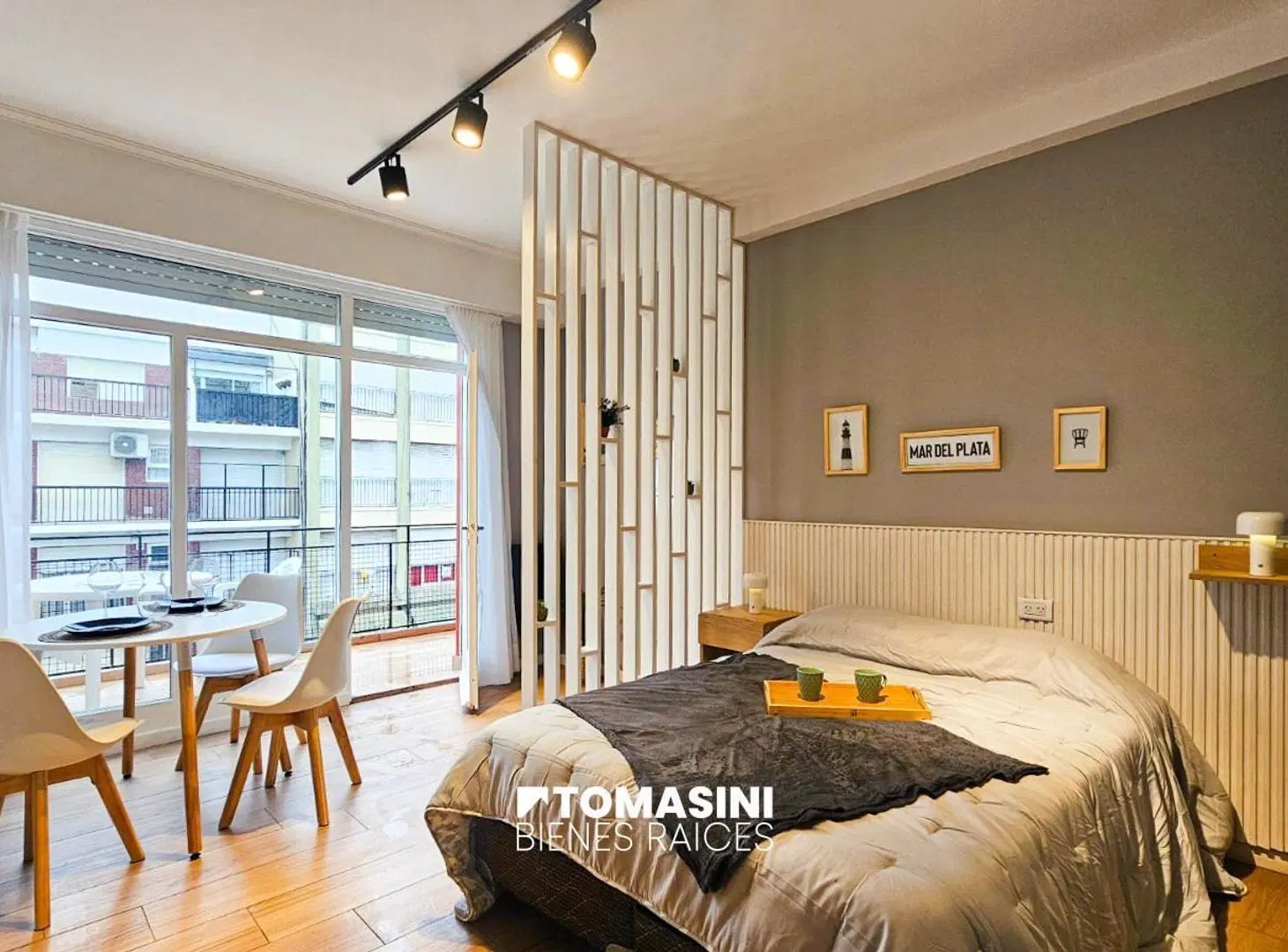 1 AMBIENTE CON BALCON TERRAZA 3