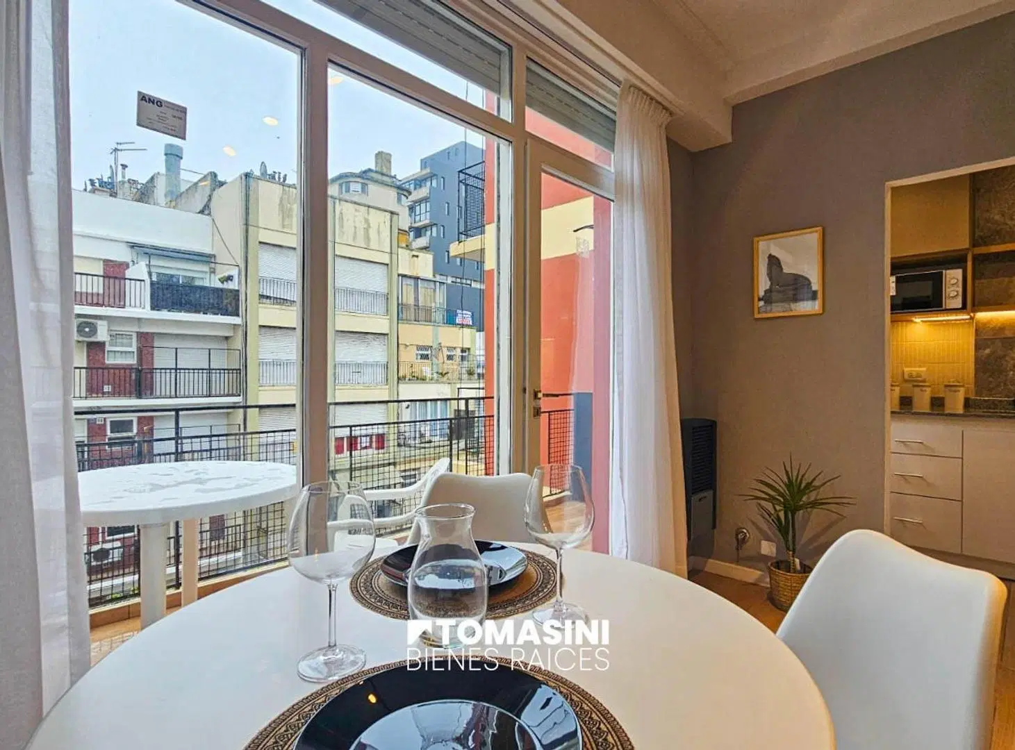 1 AMBIENTE CON BALCON TERRAZA 8