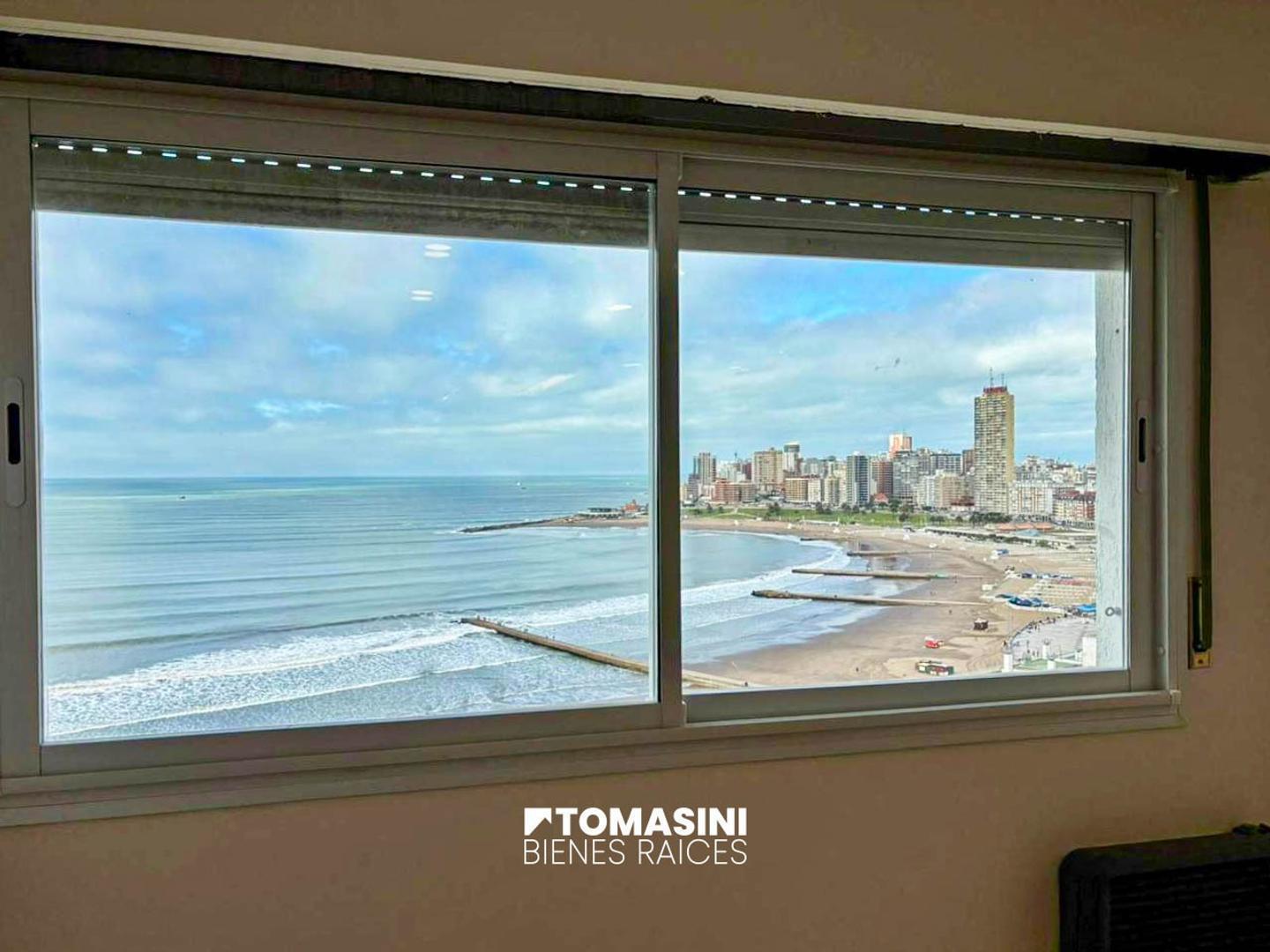 Foto de 1 AMBIENTE CON VISTA PANORAMICA AL MAR, imagen 1