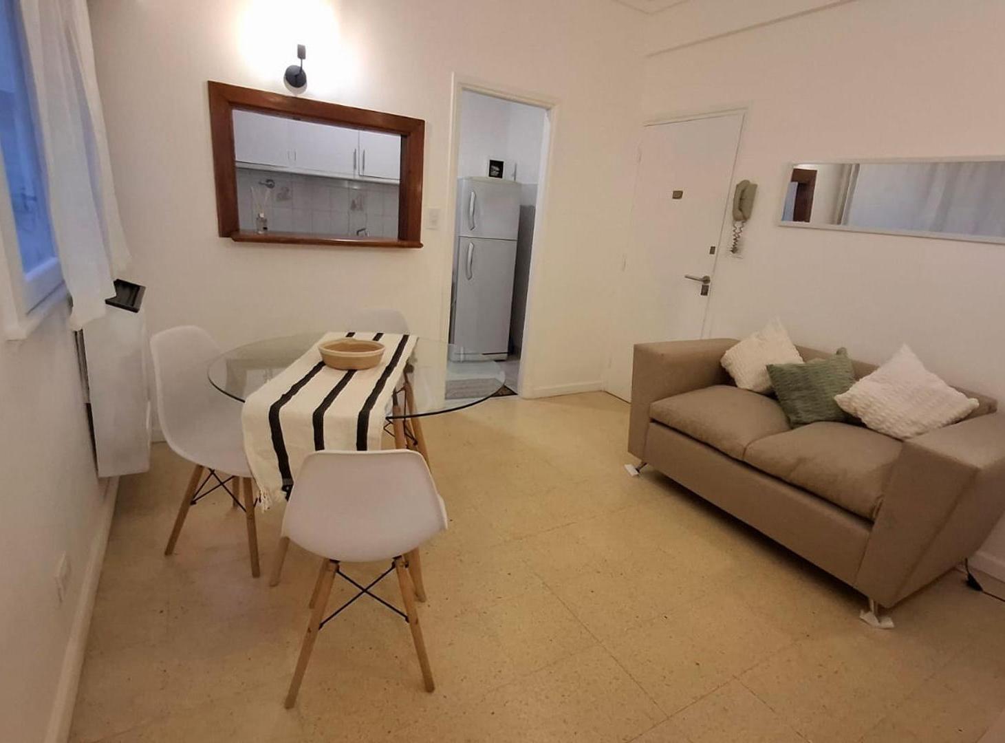 Foto de DEPARTAMENTO 2 MABIENTES INTERNO, imagen 3