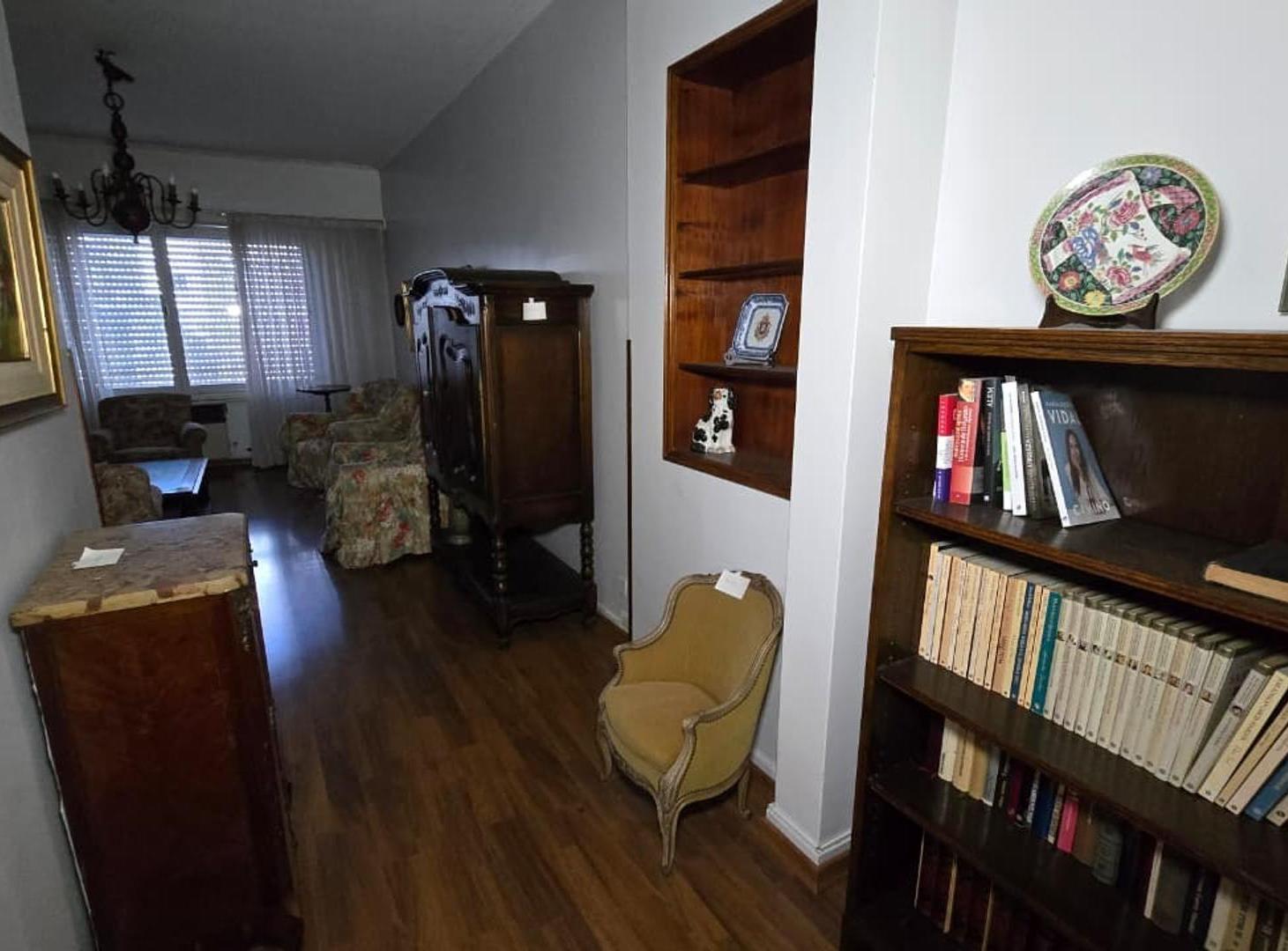 Foto de DEPARTAMENTO EN VENTA 3 AMBIENTES CON DEPENDENCIAS, imagen 2