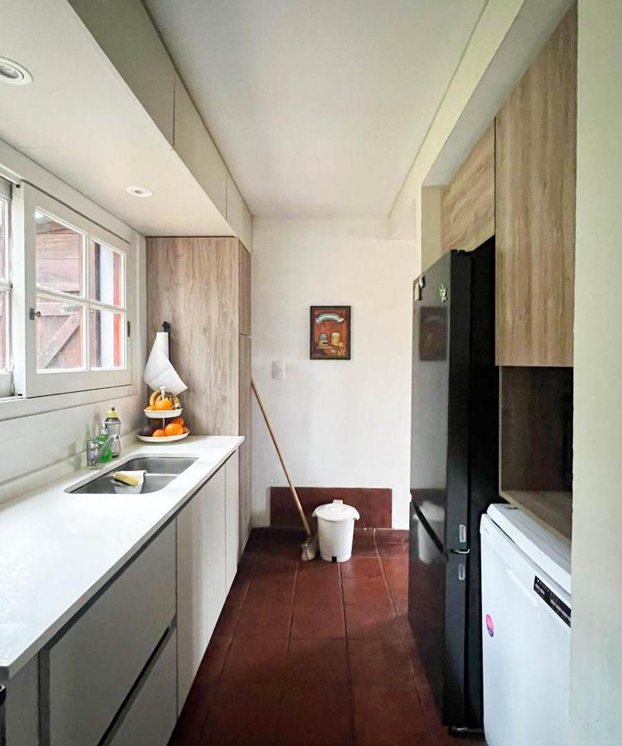 Foto de CHALET DE4 AMBIENTES DE DOS PLANTAS CON GARAGE Y PARRILLA, imagen 5