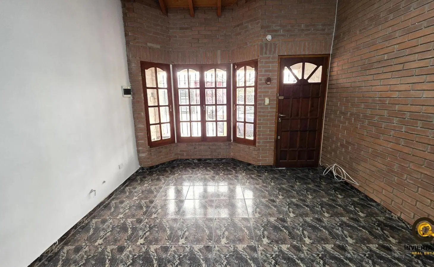 Casa en Venta en Villa Cabrera – 2 Dormitorios en Suite Quincho 4